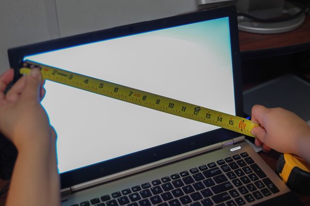 How to measure a laptop