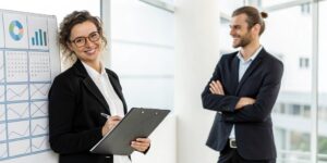 Side-by-side comparison chart of Marketing Coordinator vs Marketing Specialist roles, including responsibilities, skills, and career paths